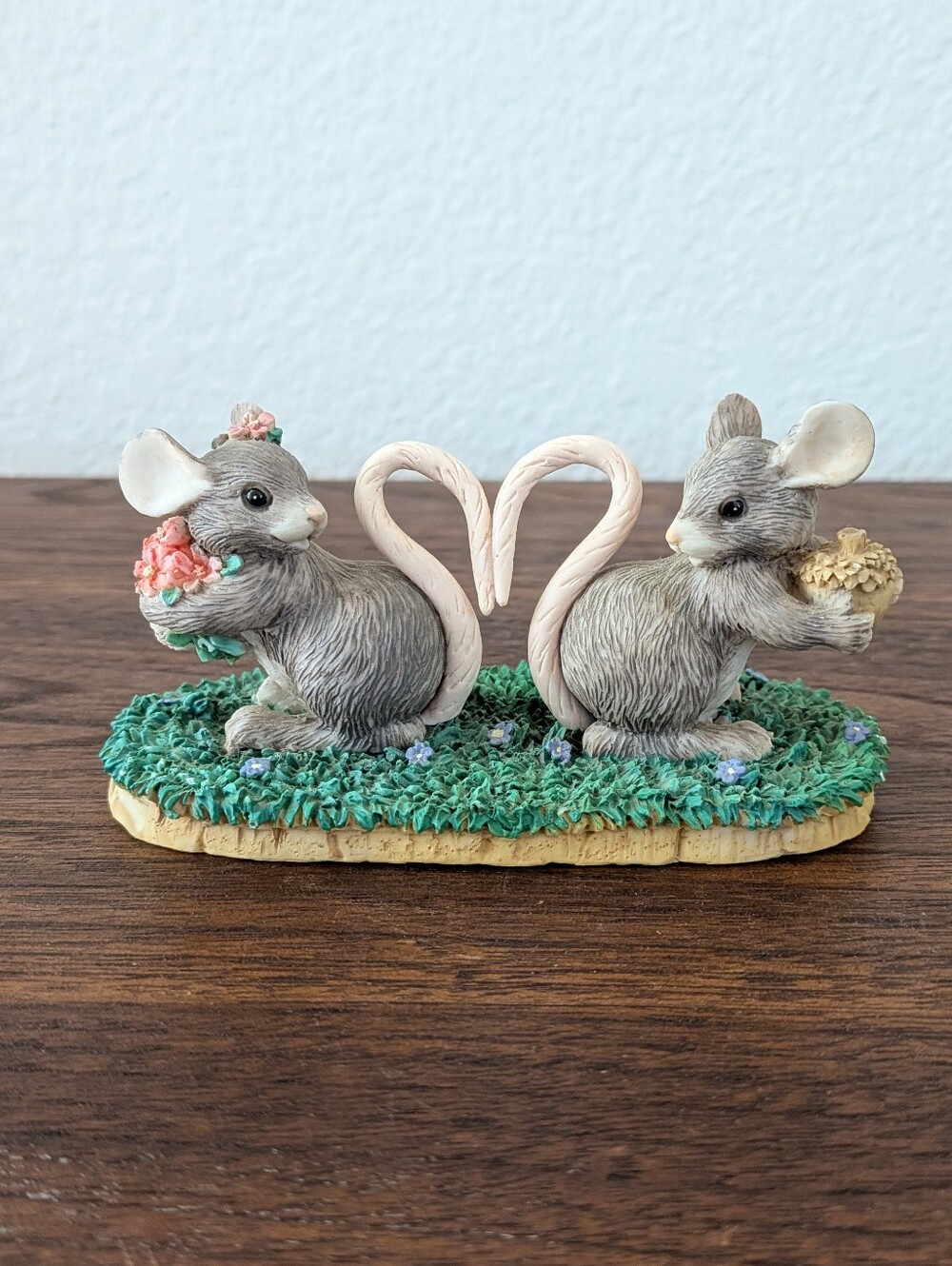 Charming Tails Silvestri "Love Mice" by Dean Griff Resin Figurine Retired 1994